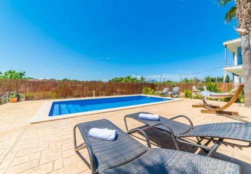Es Barcares Holiday Home Sleeps 3 With Pool And Air Con