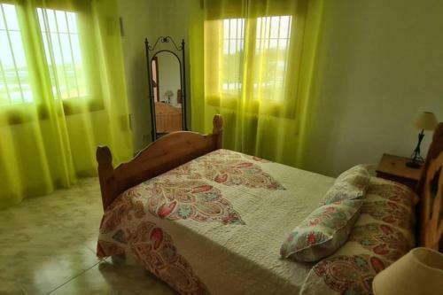 Aprotos Villa Charo Mit Meerblick Und Gro�em Salzwasserpool