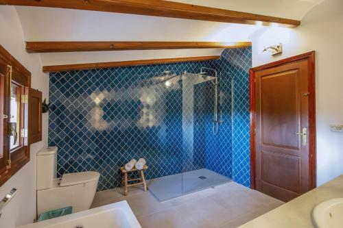 Alfatares Villa Sleeps 8 With Pool Air Con And Wifi