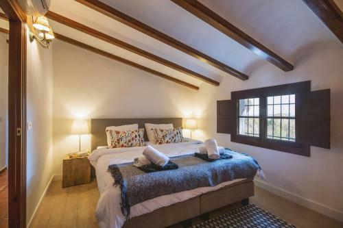 Alfatares Villa Sleeps 8 With Pool Air Con And Wifi