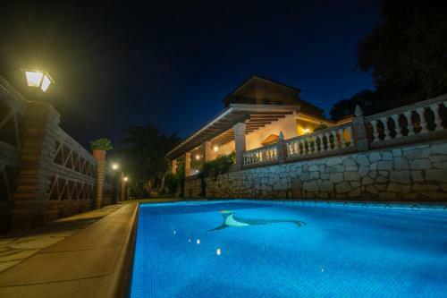 Cubo's Villa Ana Valtocado