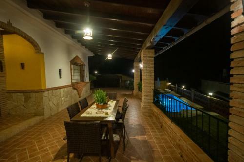 Cubo's Villa Ana Valtocado