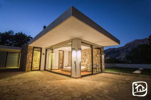 Abahana Villas Beach House