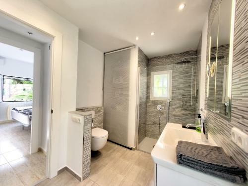 Urbane Holiday Home In Altea With Private Swimming Pool