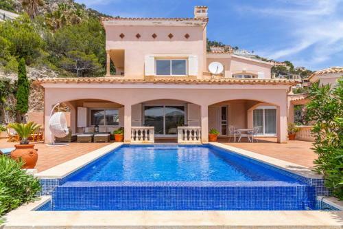 Villa Moragues