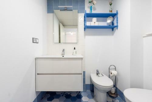 Sunny Apartment Descalzas
