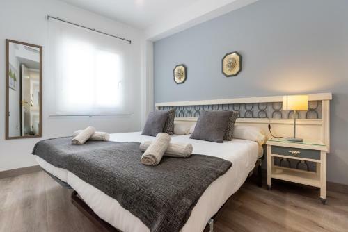 Sunny Apartment Descalzas