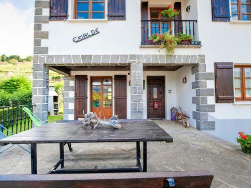 Charming Holiday Home In Arantza Near Forest
