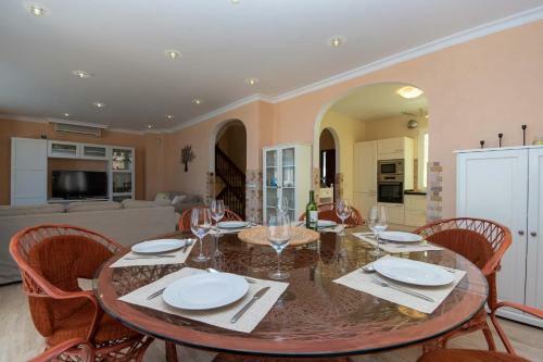 Parque Tropical 5 - Three Bed Villa