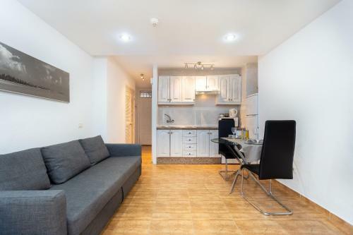 Hemeras Boutique Homes - Las Americas Apartment With Pool