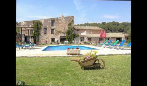 Arnes Villa Sleeps 11 With Pool