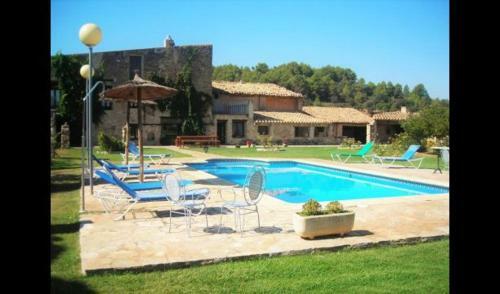 Arnes Villa Sleeps 11 With Pool