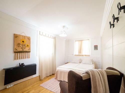 Beautiful Holiday Home In Arona With Private Terrace