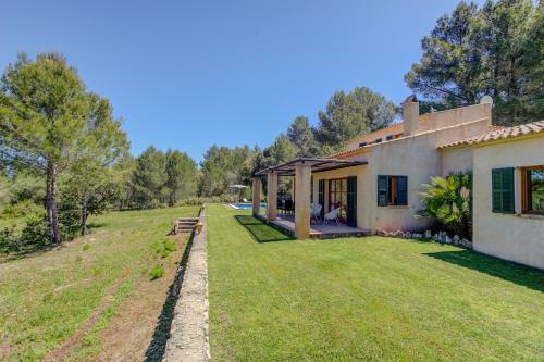 Arta Villa Sleeps 6 Pool Air Con Wifi