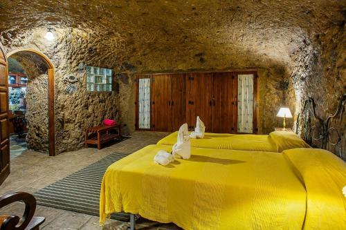 Holiday Accomodations H�hlenwohnungen Artenara - Lpa01041-uya