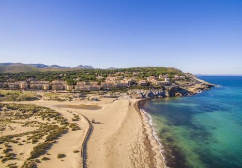Arta Holiday Home Sleeps 12 With Pool And Wifi