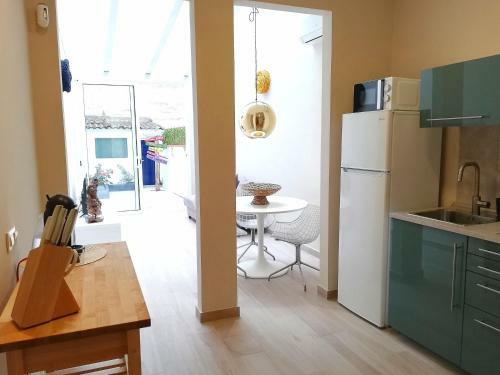 Mazi Apartments Chic