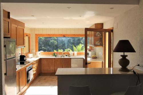 Begur Villa Sleeps 8 With Pool And Wifi