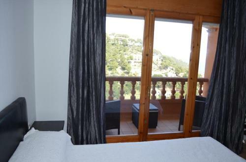 Begur Holiday Home Sleeps 7 With Pool Air Con And Wifi