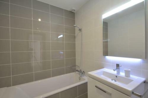 Begur Apartment Sleeps 8 With Pool And Wifi
