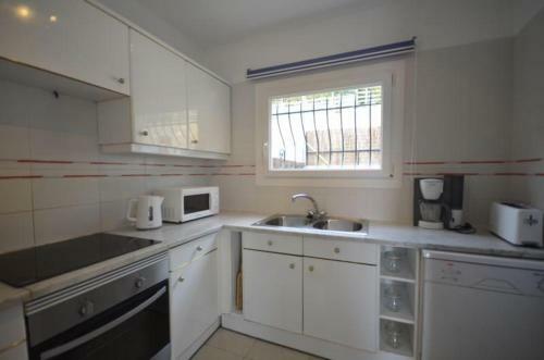 Begur Apartment Sleeps 8 With Pool And Wifi
