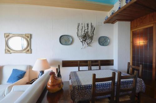 Begur Apartment Sleeps 6 With Pool And Air Con