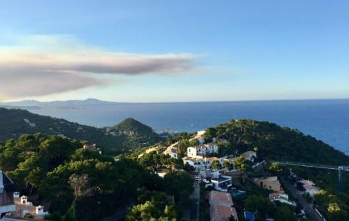 Villa Begur Apartment Sleeps 8 With Pool Air Con And Wifi