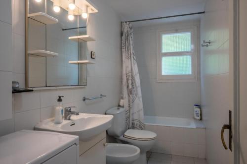 Apartment In Begur Sleeps 2
