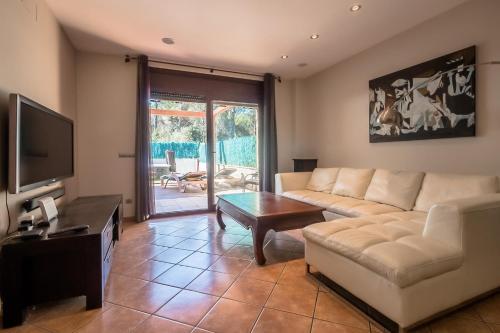 Holiday Home In Begur Sleeps 6 7