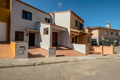 Holiday Home In Begur Sleeps 6 7
