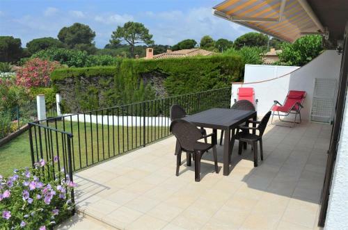 Begur Villa Sleeps 5 Pool Wifi
