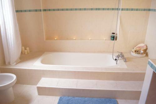 Begur Holiday Home Sleeps 8 With Wifi