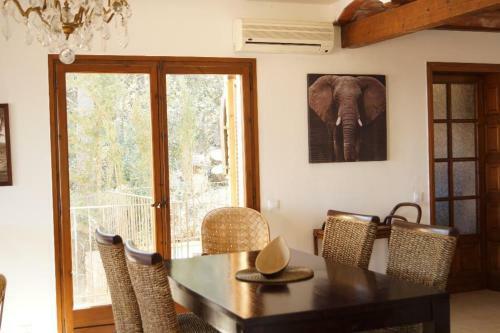 Begur Holiday Home Sleeps 8 With Wifi