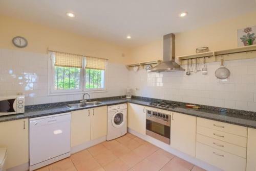 Begur Villa Sleeps 6 Pool Wifi T802310