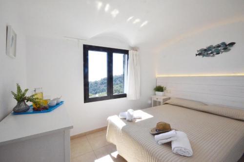 Begur Apartment Sleeps 6 With Pool And Wifi