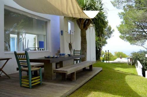 Begur Villa Sleeps 10 With Pool And Wifi