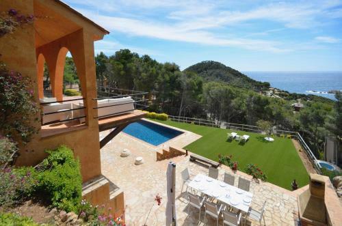 Begur Villa Sleeps 10 With Pool And Wifi