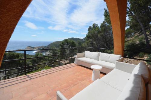 Begur Villa Sleeps 10 With Pool And Wifi