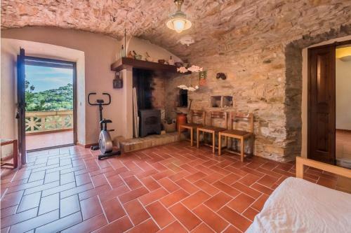 Holiday Home In Begur Sleeps 6