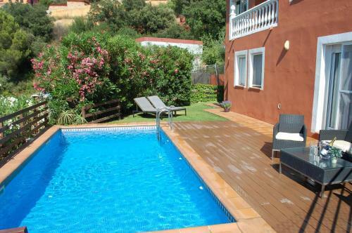 Begur Villa Sleeps 8 With Air Con