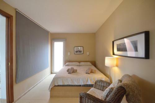 Begur Villa Sleeps 8 With Air Con