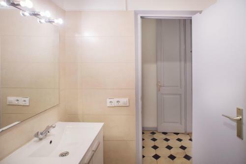 Apartamento Ronda Sant Pere Rafael