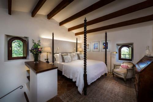 Luxury Private Holiday Villa With Private Pool, Mallorca Villa 1022
