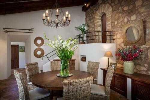 Luxury Private Holiday Villa With Private Pool, Mallorca Villa 1022