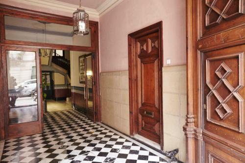Hostal Close To Passeig de Gracia B&B