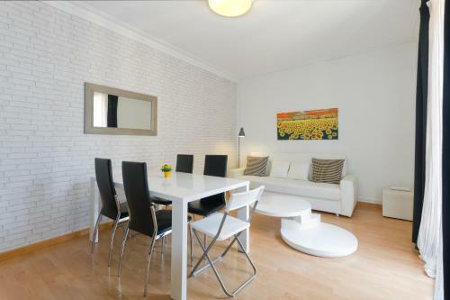 No Comfortable Apartment Next To Apolo Theater