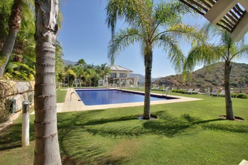A Beautiful Modern Villa In Benahavis Hills