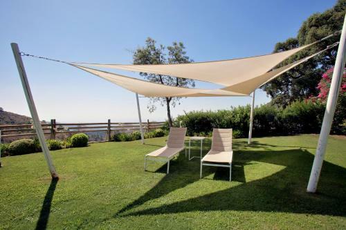 A Beautiful Modern Villa In Benahavis Hills
