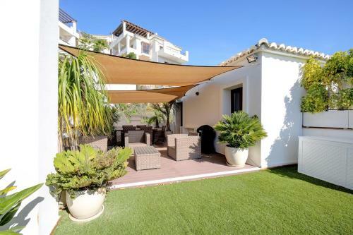 A Beautiful Modern Villa In Benahavis Hills