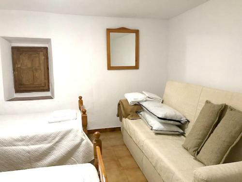 House With 3 Bedrooms In Benalauria With Wifi